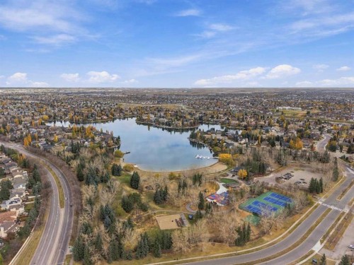 16 Mckenna Place Se, Calgary, AB 