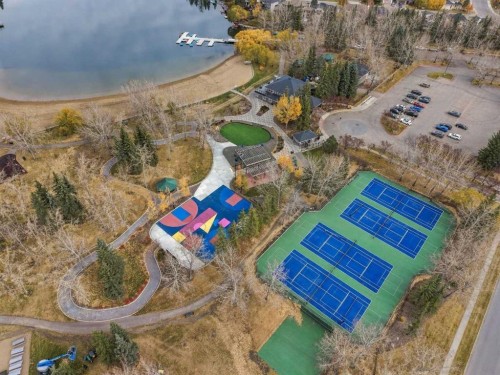 16 Mckenna Place Se, Calgary, AB 