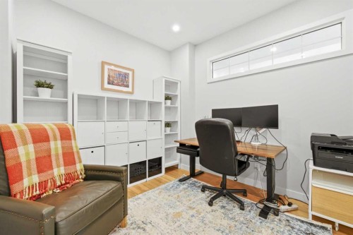383 Springborough Way Sw, Calgary, AB 