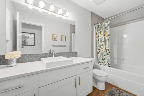 383 Springborough Way Sw, Calgary, AB 