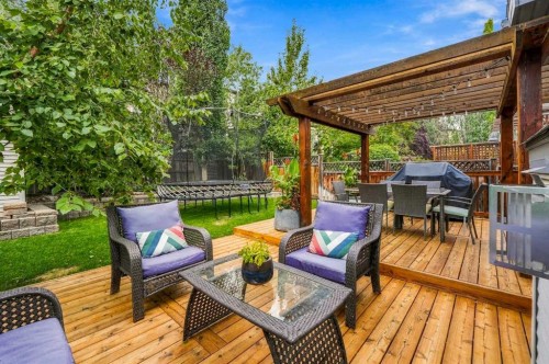 383 Springborough Way Sw, Calgary, AB 