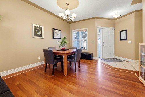 35-39 Strathlea Common Sw, Calgary, AB 