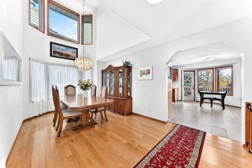 127 Edgebrook Circle Nw, Calgary, AB 