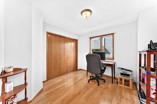 127 Edgebrook Circle Nw, Calgary, AB 