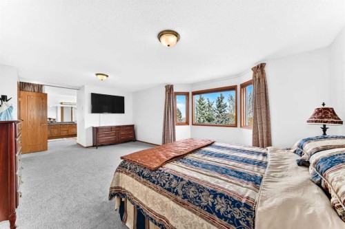 127 Edgebrook Circle Nw, Calgary, AB 