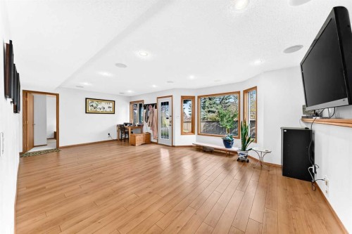 127 Edgebrook Circle Nw, Calgary, AB 