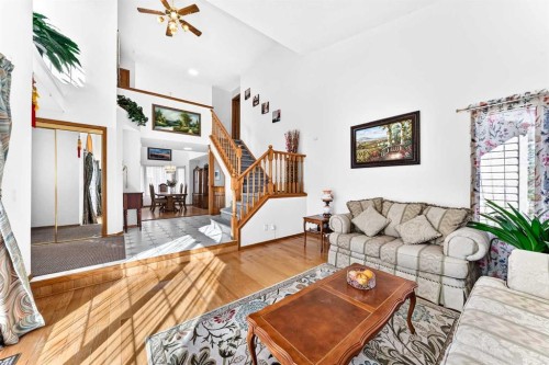 127 Edgebrook Circle Nw, Calgary, AB 