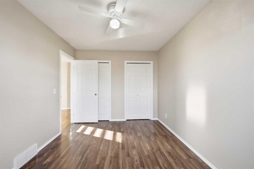33 Saddlebrook Common Ne, Calgary, AB 