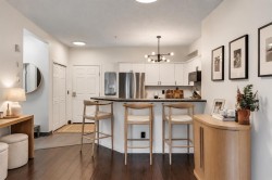 417-126 14 Avenue SWCalgary, AB T2R 0L9