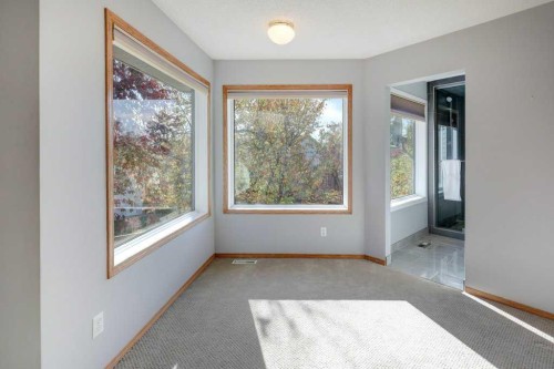 212 Riverview Close Se, Calgary, AB 