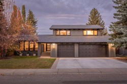 916 Lake Placid Drive SE Calgary, AB T2J 4C2