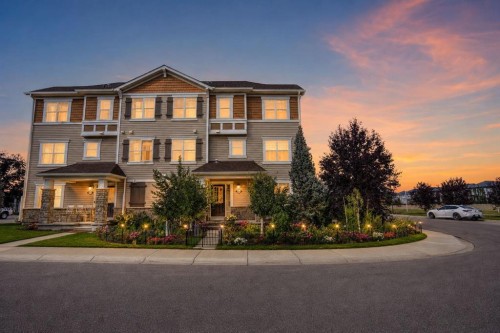220 Windford Crescent SW Airdrie, AB T4B 4G5