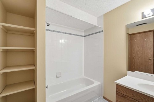 507 Hidden Vale Place Nw, Calgary, AB 