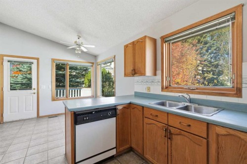 507 Hidden Vale Place Nw, Calgary, AB 