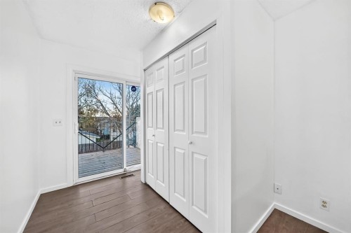 260 Berwick Drive Nw, Calgary, AB 