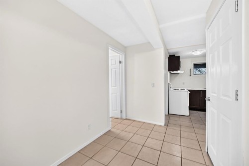 260 Berwick Drive Nw, Calgary, AB 