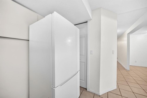 260 Berwick Drive Nw, Calgary, AB 