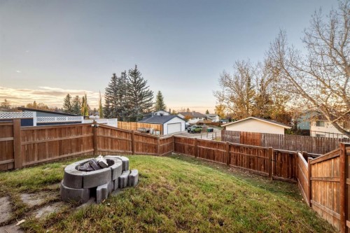 260 Berwick Drive Nw, Calgary, AB 