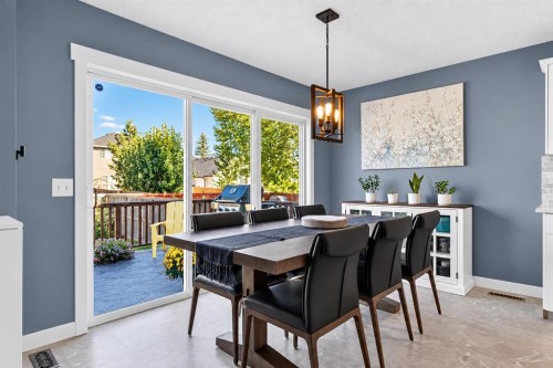 38 Somerside Crescent Sw, Calgary, AB 