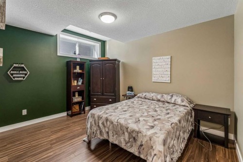 281 Boulder Creek Crescent Se, Langdon, AB 