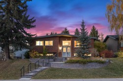 5739 Dalmead Crescent NW Calgary, AB T3A 1E7