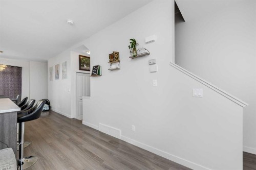 932 Sherwood Boulevard Nw, Calgary, AB 