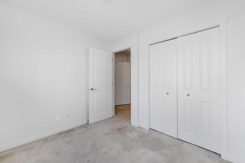 932 Sherwood Boulevard Nw, Calgary, AB 