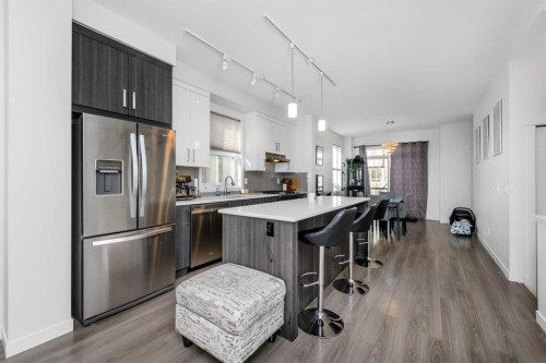 932 Sherwood Boulevard Nw, Calgary, AB 
