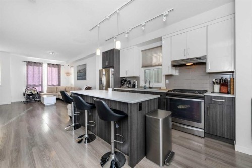 932 Sherwood Boulevard Nw, Calgary, AB 