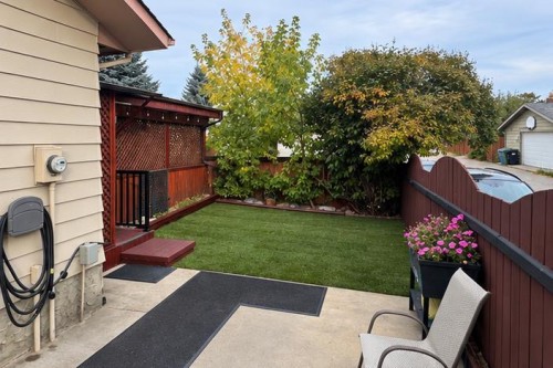 48 Deermont Way Se, Calgary, AB 