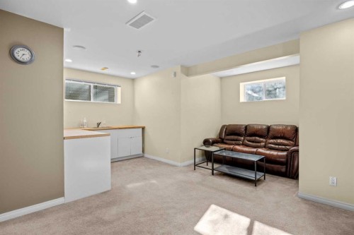 203 St Moritz Drive Sw, Calgary, AB 