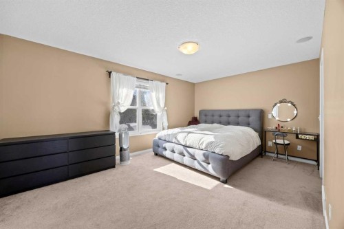 203 St Moritz Drive Sw, Calgary, AB 