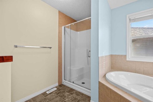 203 St Moritz Drive Sw, Calgary, AB 