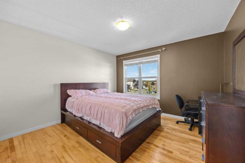203 St Moritz Drive Sw, Calgary, AB 
