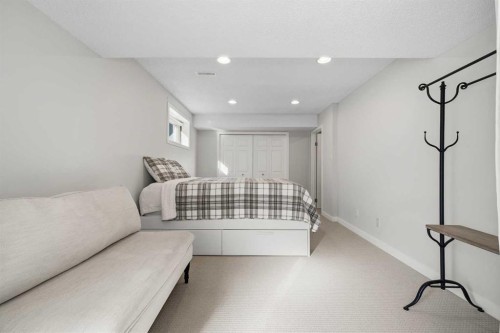 220 Hawkview Manor Circle Nw, Calgary, AB 