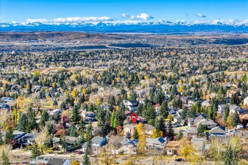 220 Hawkview Manor Circle Nw, Calgary, AB 