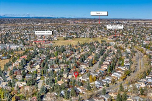 220 Hawkview Manor Circle Nw, Calgary, AB 