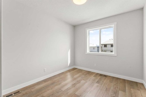 70 Versant View Sw, Calgary, AB 