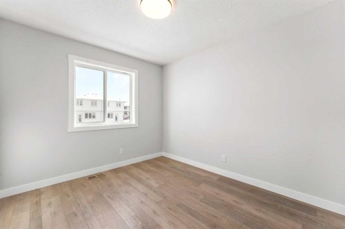 70 Versant View Sw, Calgary, AB 