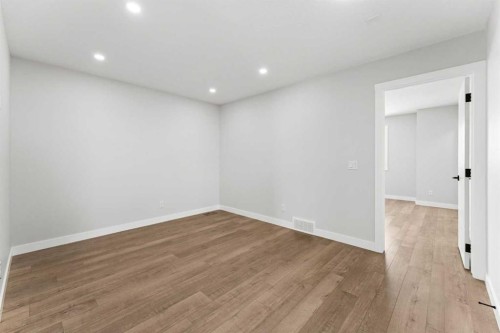 70 Versant View Sw, Calgary, AB 