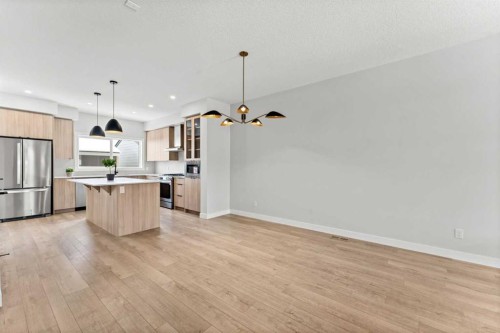 70 Versant View Sw, Calgary, AB 