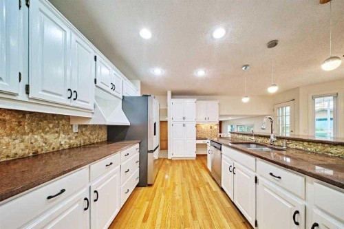 7 Suncastle Crescent Se, Calgary, AB 