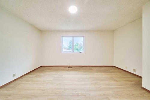 7 Suncastle Crescent Se, Calgary, AB 