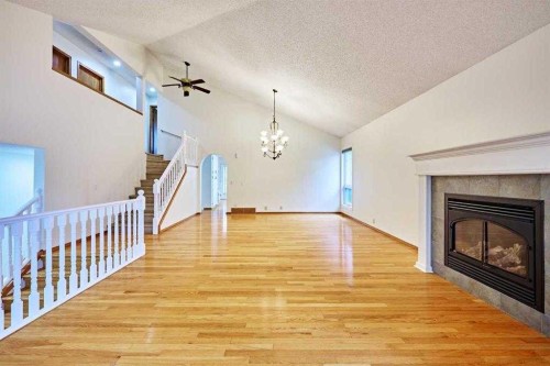 7 Suncastle Crescent Se, Calgary, AB 