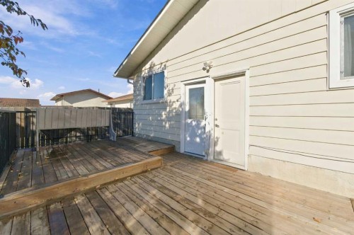 95 Rundleson Way Ne, Calgary, AB 