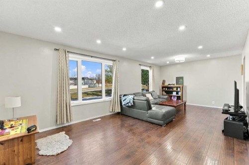 95 Rundleson Way Ne, Calgary, AB 