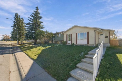 95 Rundleson Way Ne, Calgary, AB 