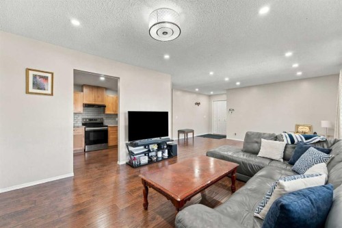 95 Rundleson Way Ne, Calgary, AB 