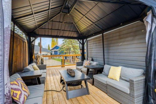 228 Deer Ridge Place Se, Calgary, AB 