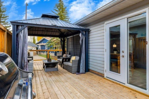 228 Deer Ridge Place Se, Calgary, AB 
